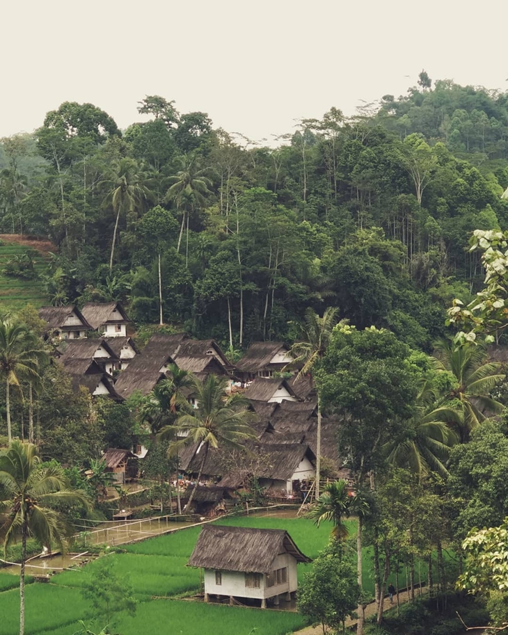 Kampung Naga. (Foto: instagram.com/intan.shots)