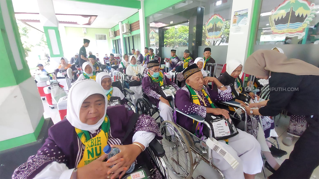 Kendala Teknis, Pemberangkatan Kloter 43 Molor 16 Jam