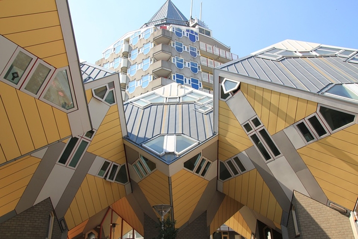  Salah satu ikon bangunan di Rotterdam. (Foto: Pixabay/PixelAnarchy)