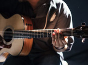 Berkah Punya Pacar Musisi, Siap Bikin Pipi Merona Setiap Hari