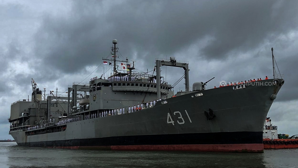 Kapal Perang Kharg Iran Merapat di Indonesia