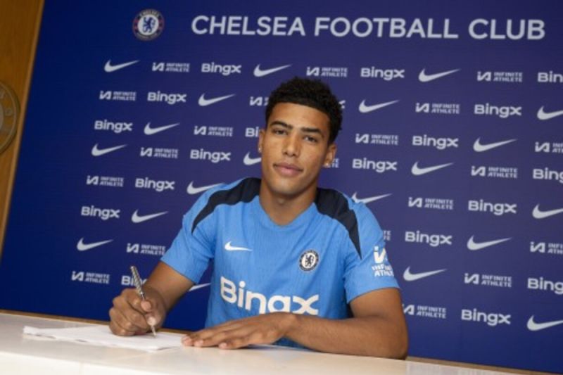 Caleb Wiley Rekrutan Keenam Chelsea