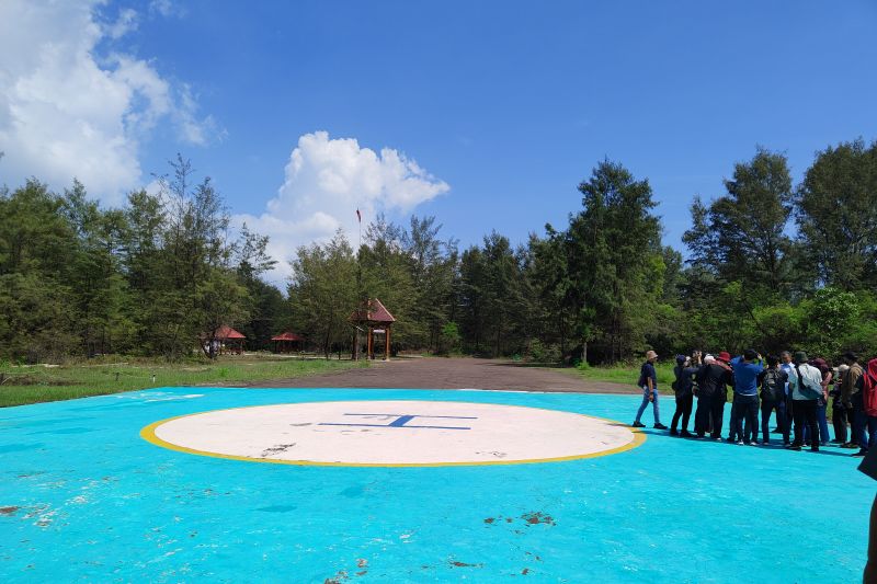 Helipad di Pulau Panjang, Kepulauan Seribu, Kamis (30/6/2022). (ANTARA/Ricky Prayoga)