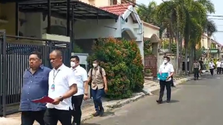 Tak Hanya Kertanegara, Rumah Ketua KPK Firli di Bekasi Juga Digeledah Polisi