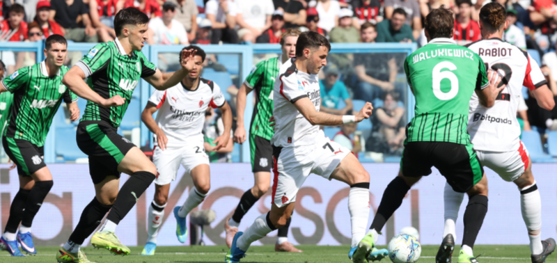 Sassuolo Cukur AC Milan 2-0: Mimpi Scudetto Rossoneri Resmi Kandas, Jay Idzes Cedera