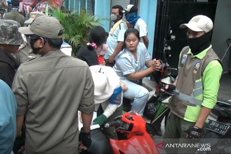 PSBB Dilonggarkan Picu Kenaikan Kasus Positif COVID-19