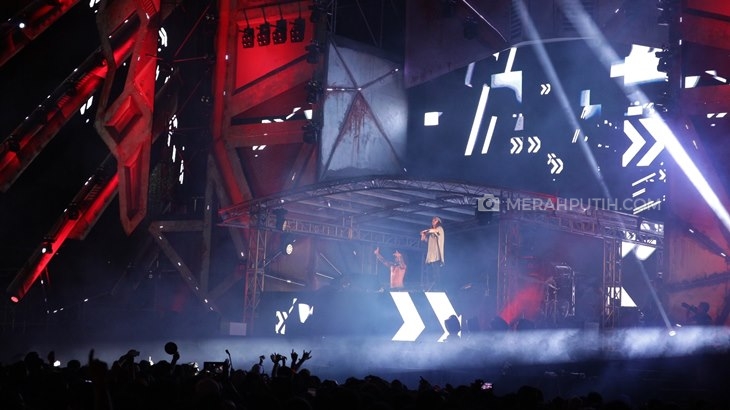 DVBBS Buat Partygoers DWP 2017 Melompat dan Berdansa