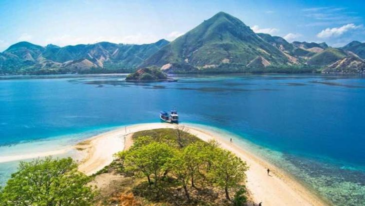 4 Pulau Kecil Keren di Jawa Timur, Nyesel Enggak Datang!
