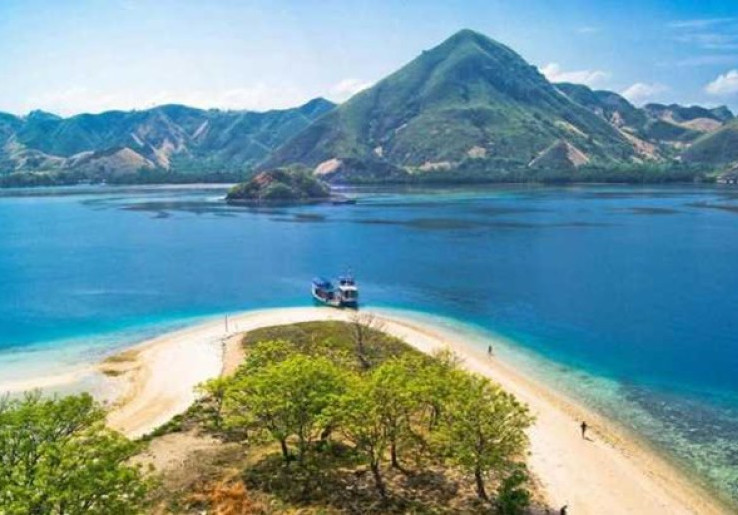 4 Pulau Kecil Keren di Jawa Timur, Nyesel Enggak Datang!