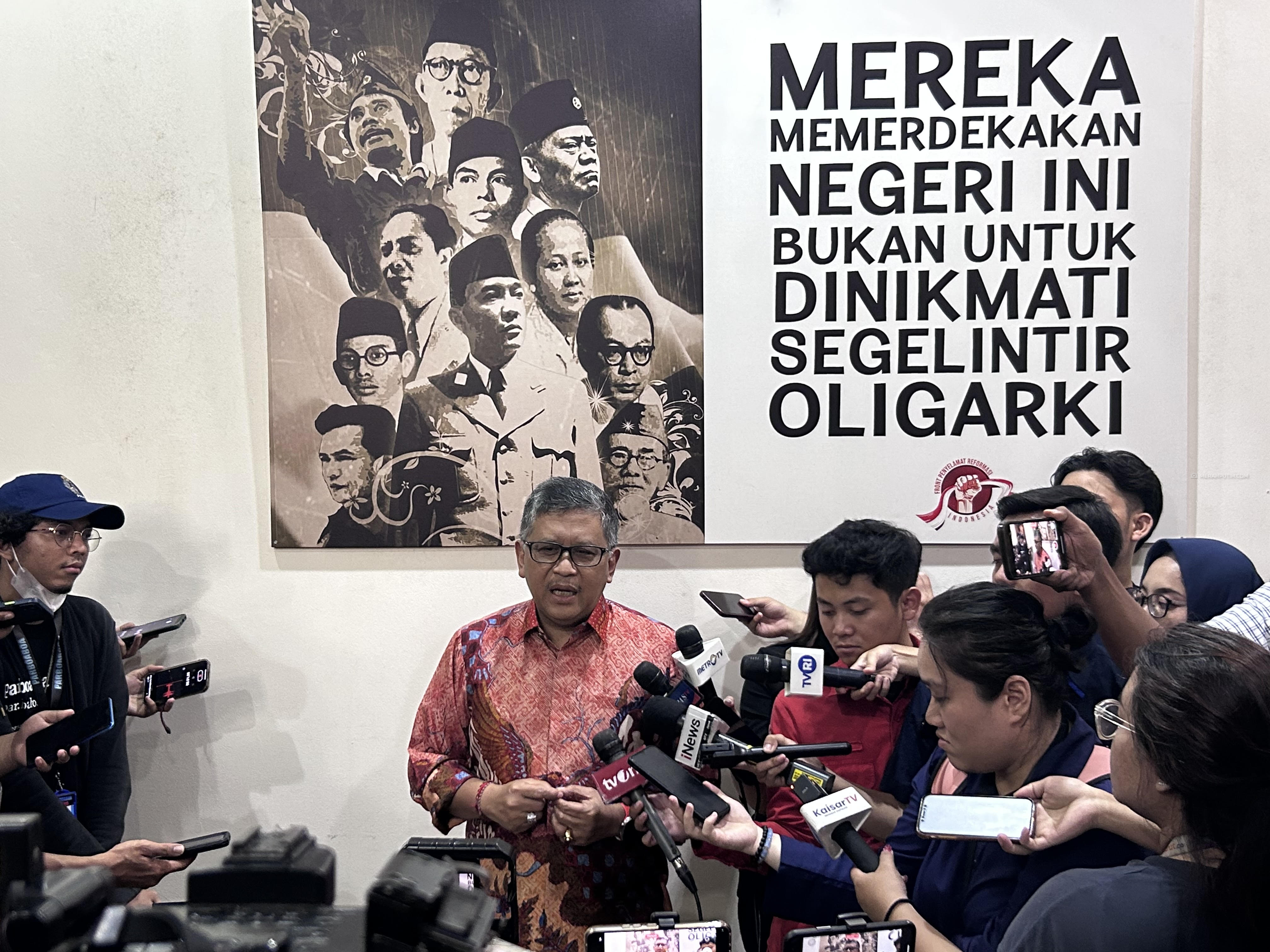 Respons Hasto Disebut Penghambat Pertemuan Megawati-Jokowi