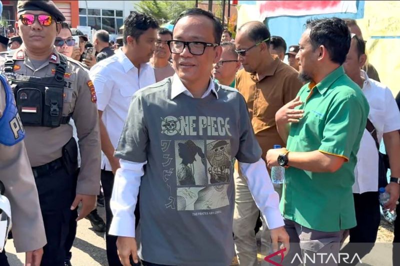 Wamenaker Noel Pakai Kaus One Piece, Simbol Perlawanan Ketidakadilan