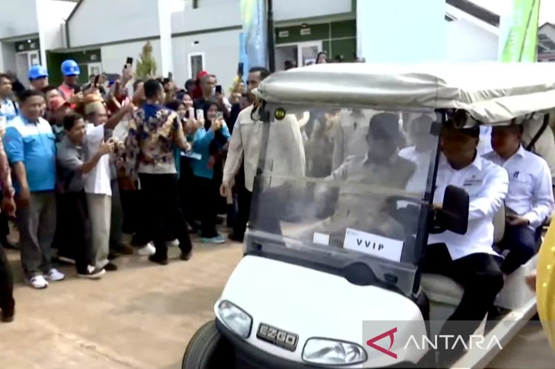 Prabowo Cek Rumah Subsidi di Batang Jawa Tengah, Saksikan Akad Massal KPR 