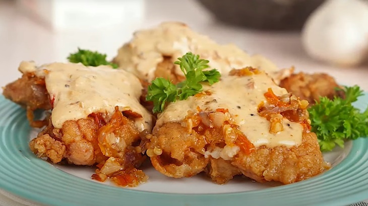 Cara Membuat Ayam Geprek Krim Bawang Putih Buat Buka Puasa
