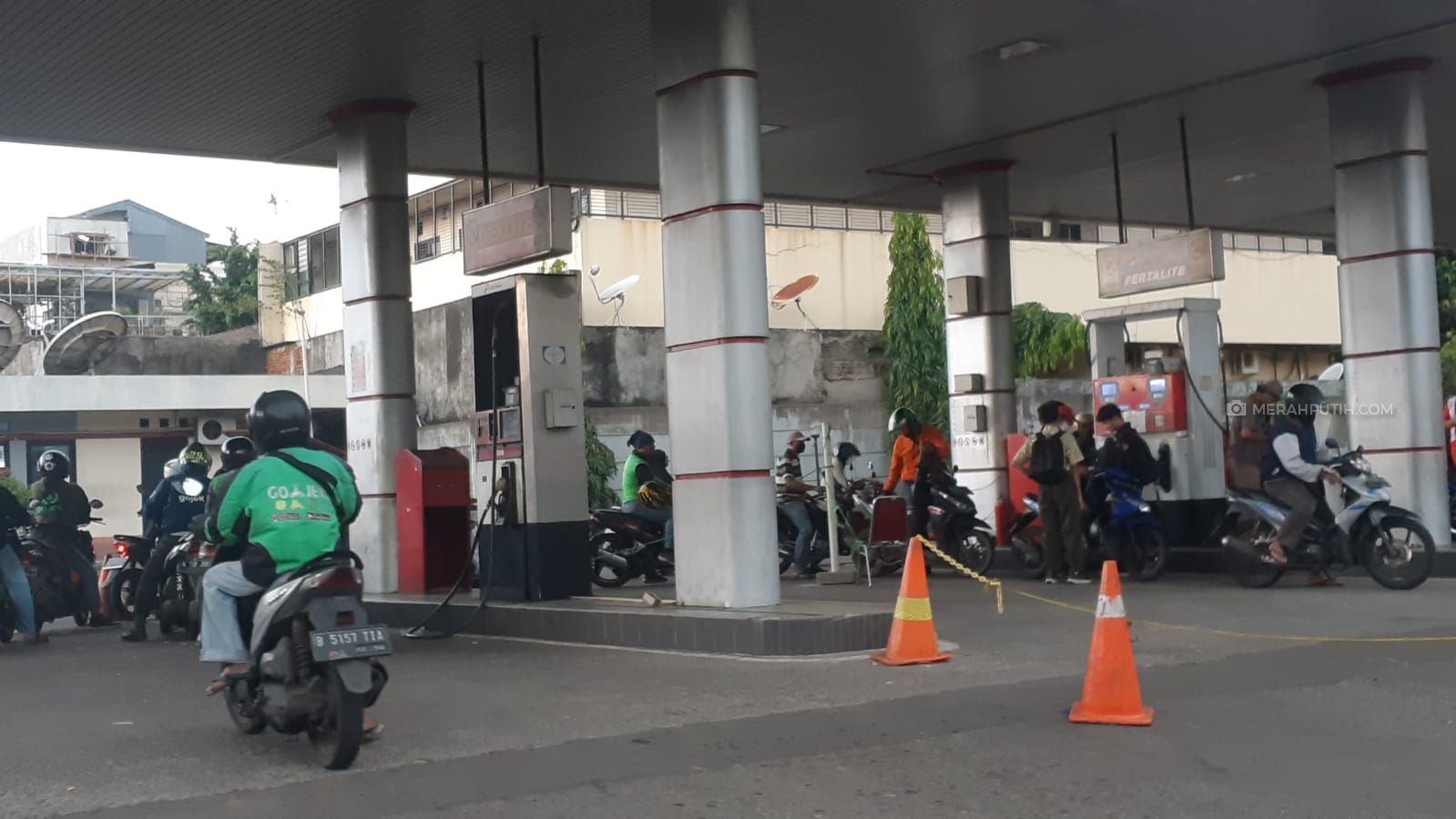 Warga Harap Harga Pertalite Turun