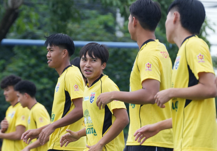 Segrup dengan Kamboja di Sepak Bola SEA Games 2025, Pelatih Timnas Thailand U-23 Kesampingkan Isu Politik