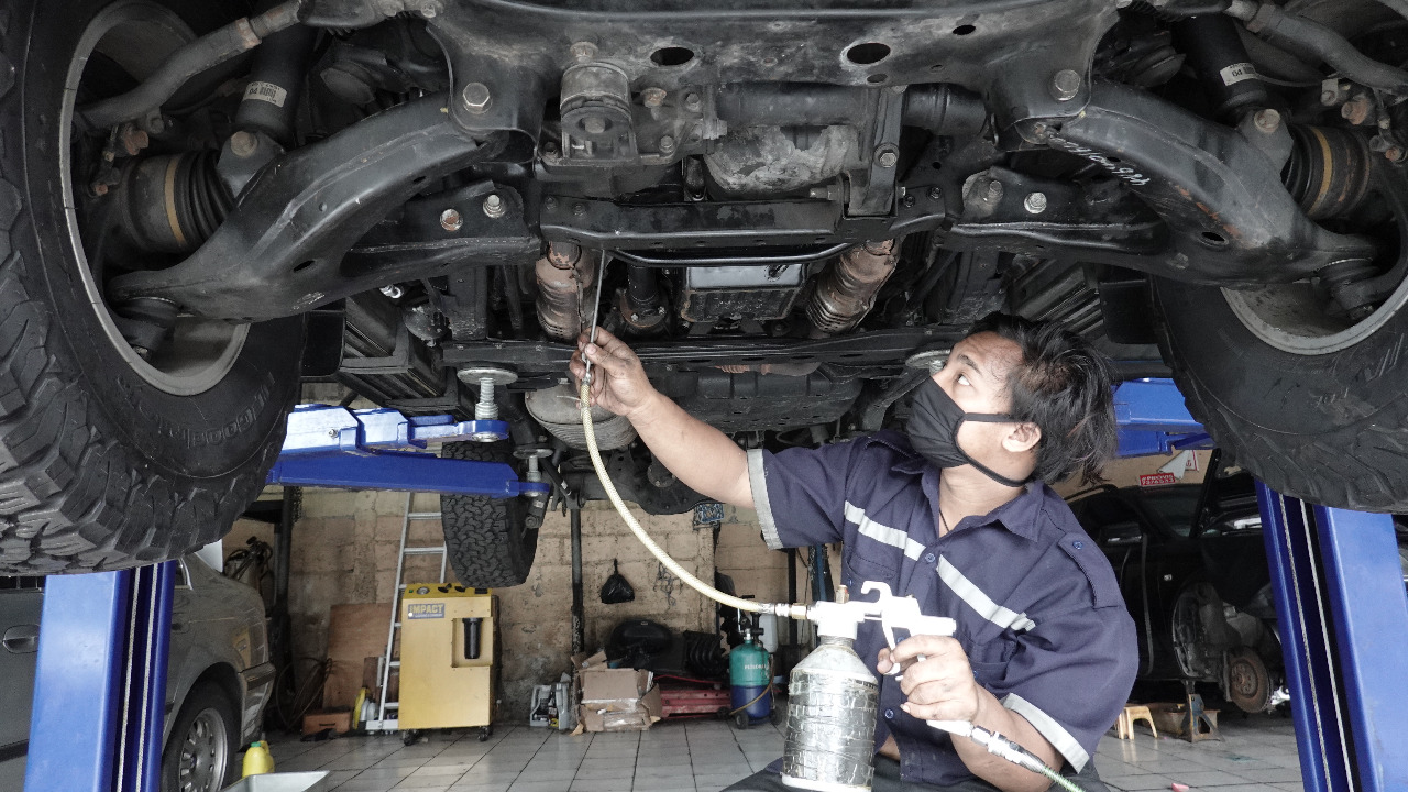 Catalytic Converter Mobil Tersumbat harus Diganti atau Bisa Dibersihkan?
