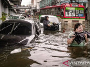 700 Ribu Orang Terjebak Banjir, Bangkok Lumpuh Total Kota Diliburkan!  