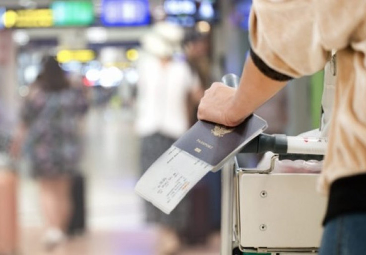 7 Aktivitas Pengusir Bosan Saat Menunggu Pesawat Boarding