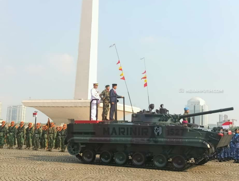 Jokowi Apresiasi Survei Kepercayaan Masyarakat ke TNI Selalu Teratas