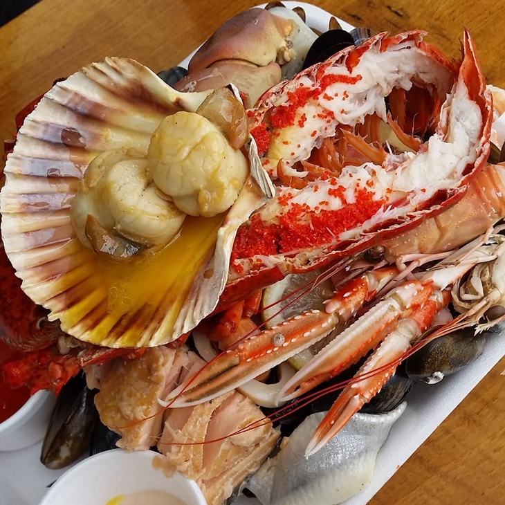 Hidangan di Oban Seafood Hut. (Foto: instagram.com/thingscharlotteloves)