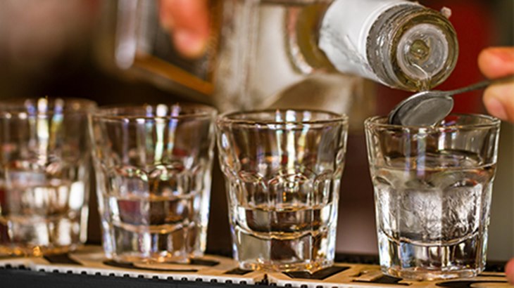 Polisi Perbolehkan Pedagang Jual Alkohol, Asalkan...