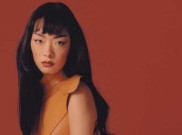 Rina Sawayama akan Hadirkan Album 'Hold the Girl'