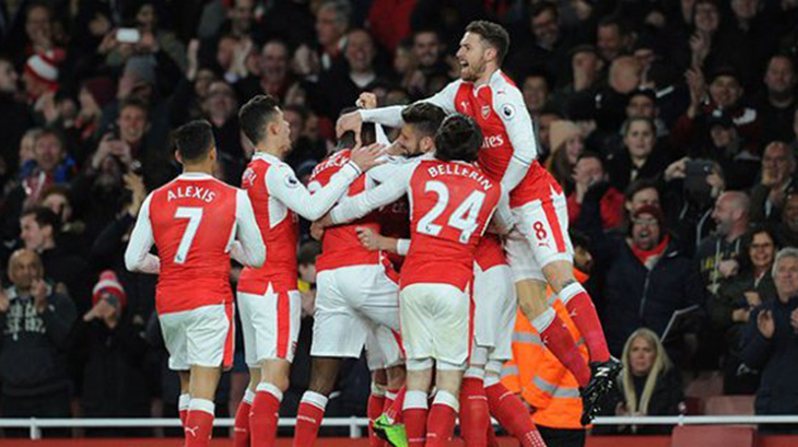 Arsenal dan Man United Berebut Posisi Empat