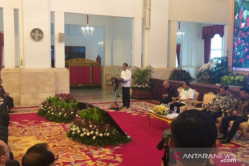 Cegah corona Jokowi makin sering minum jamu (ANTARA/Hanni Sofia)