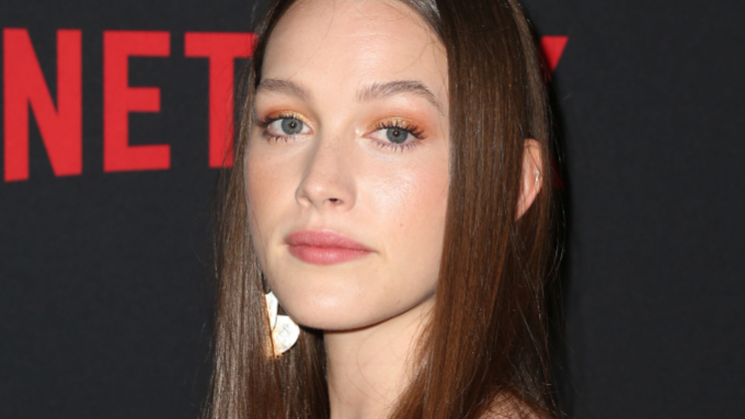 Victoria Pedretti menjadi pemain baru di You season 2. (Foto: Deadline) 
