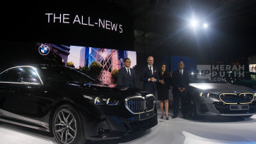 Peluncuran The All New 5 BMW dalam Ajang Otomotif GIIAS 2024