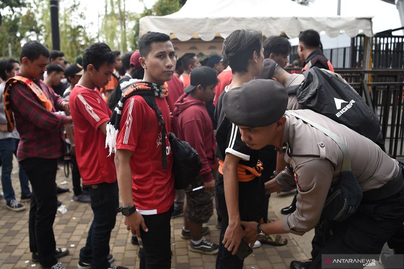Polri Gelar Kursus Manajemen Pengamanan Stadion
