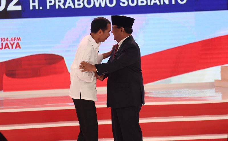 Jokowi dan Prabowo saat debat Capres