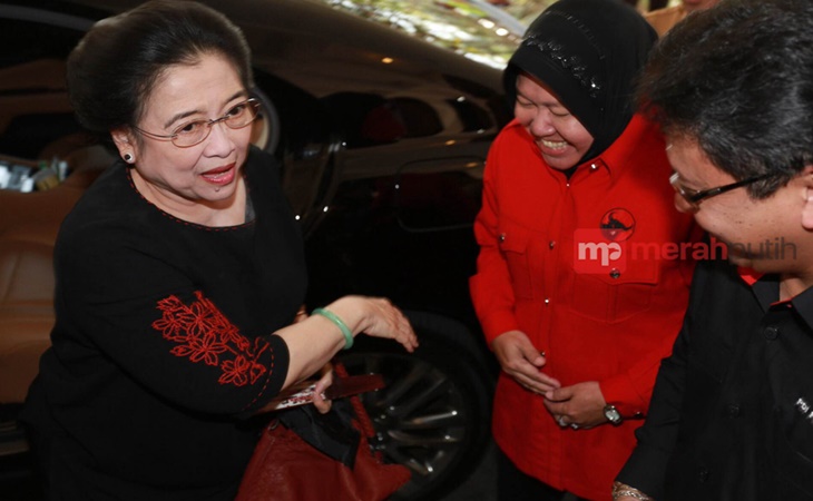 Ketua Umum PDIP Megawati Soekarnoputri bersama Wali Kota Surabaya Tri Rismaharini