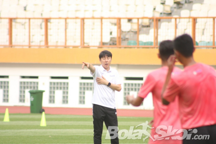 Shin Tae-yong. (BolaSkor.com/Hadi Febriansyah)