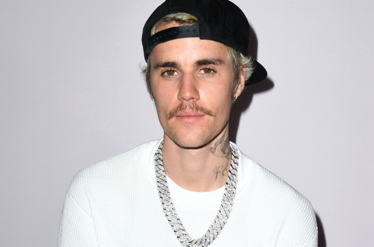 Justin Bieber Siapkan Donasi lewat Versi Baru Lagu 'Holly'