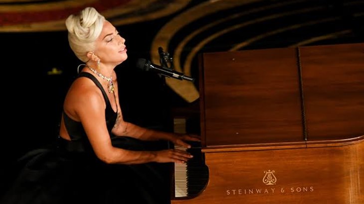 Tak Bisa Jalani Hidup Normal, Lady Gaga Benci Hidupnya