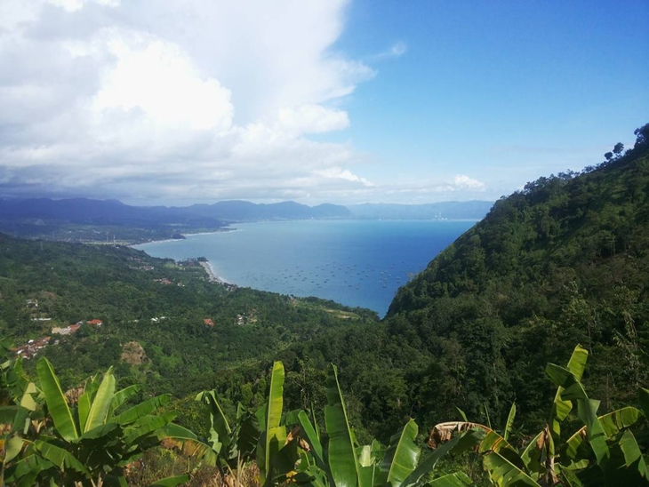 (Foto 3) Puncak Habibie terletak di Sukabumi, Jawa Barat. Foto by instagram fauzierahmat26