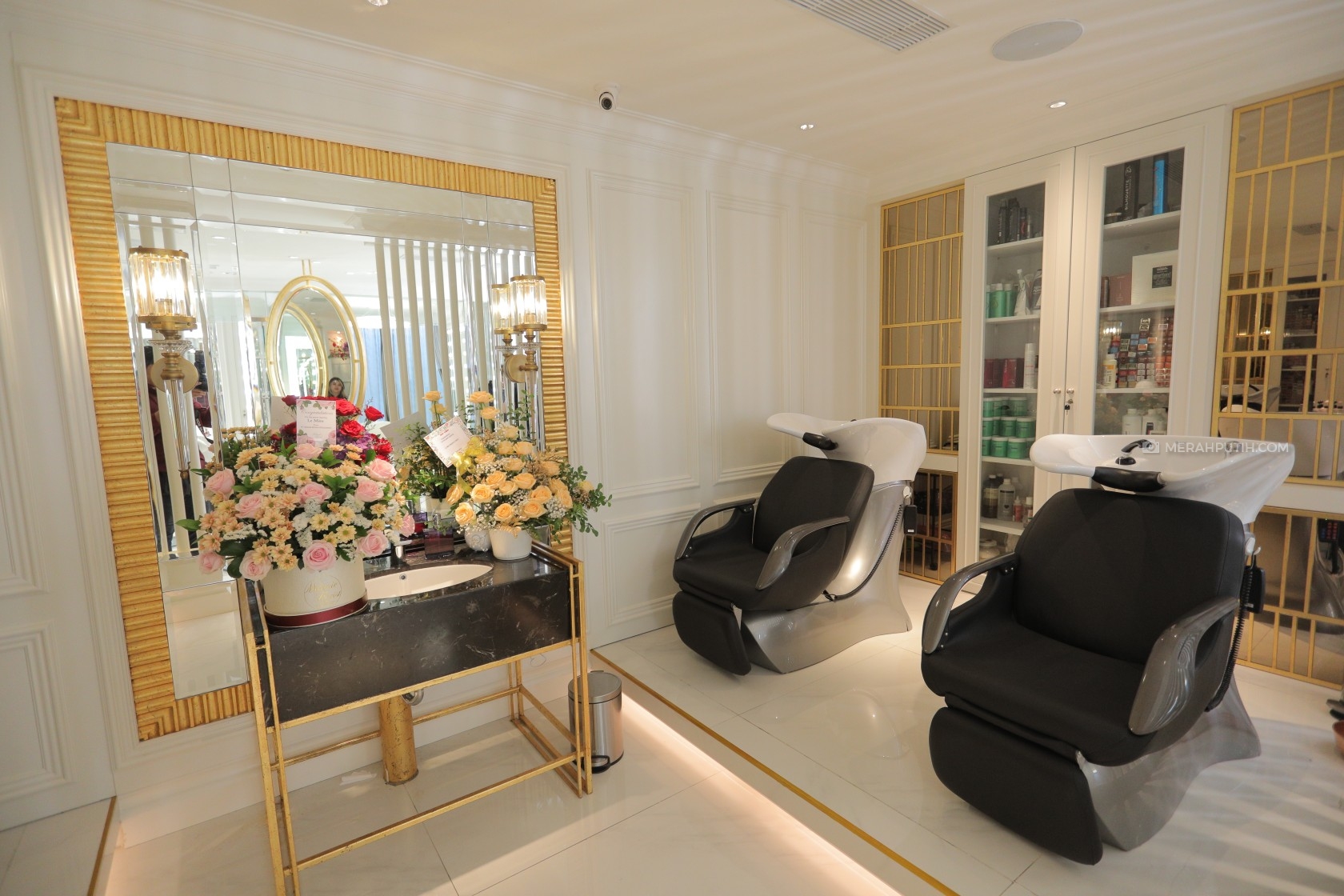 Le Mere: Glam Et Beaute Lounge