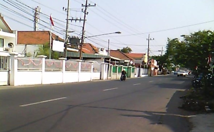 Jalan Dinoyo Surabaya