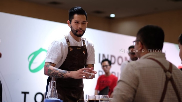 Sejumlah Penonton Perempuan Terkesima dengan Penampilan Mikael Jasin di IBC 2020