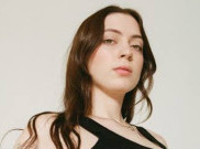 Lizzy McAlpine Hadirkan Lagu 'Over Country', Bicara tentang Cinta, Jarak, dan Kenangan