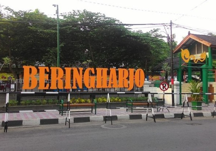 Menjelajah 5 Pasar Buruan Wisatawan