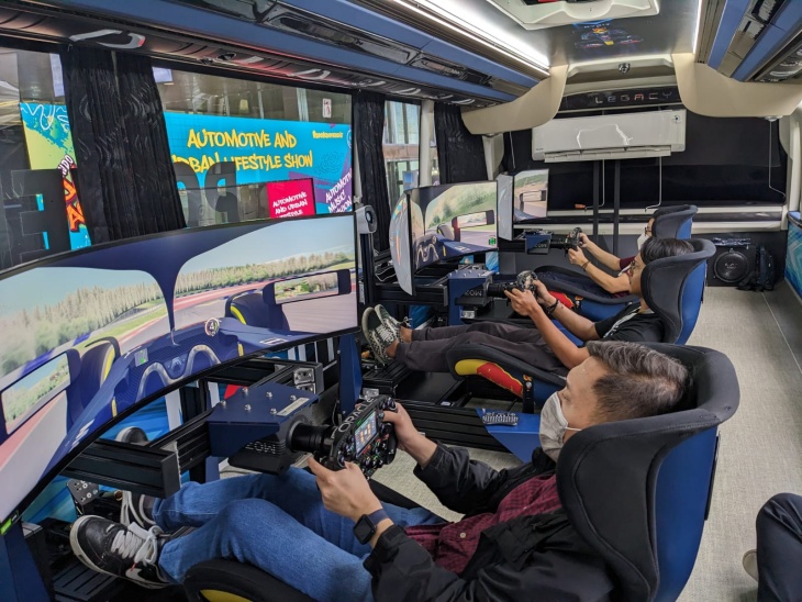 Mobil Lubricants Hadikan Pengalaman Balapan F1 lewat Mobil1 Bus
