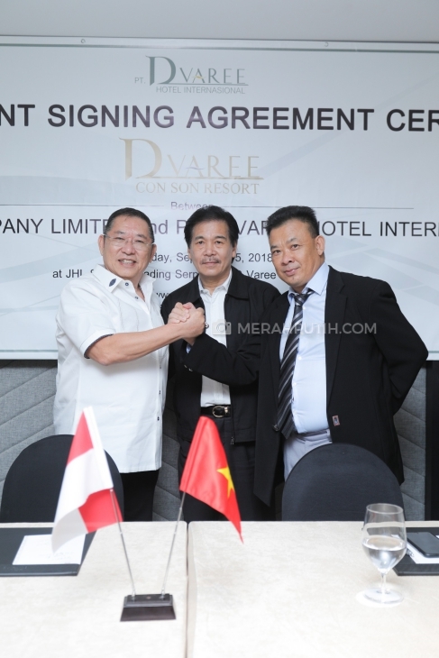 Jerry Hermawan Lo (kiri) serta Hengky Wijaya (tengah) dan Tran Xuan Can (kanan)