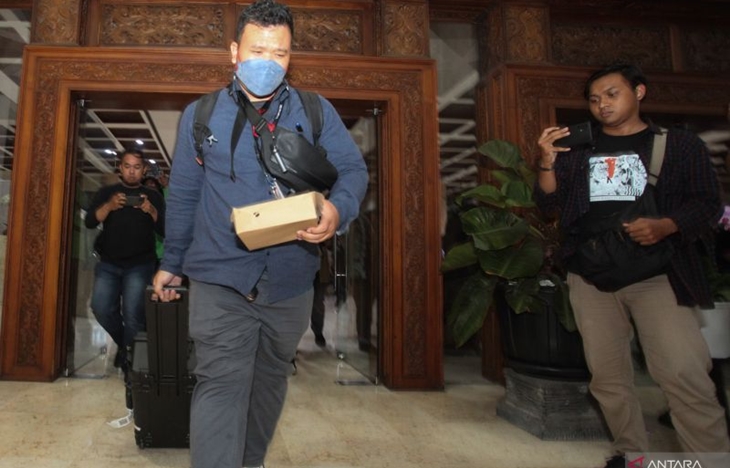 KPK Amankan Dokumen dan Sejumlah Uang dalam Penggeledahan DPRD Jatim