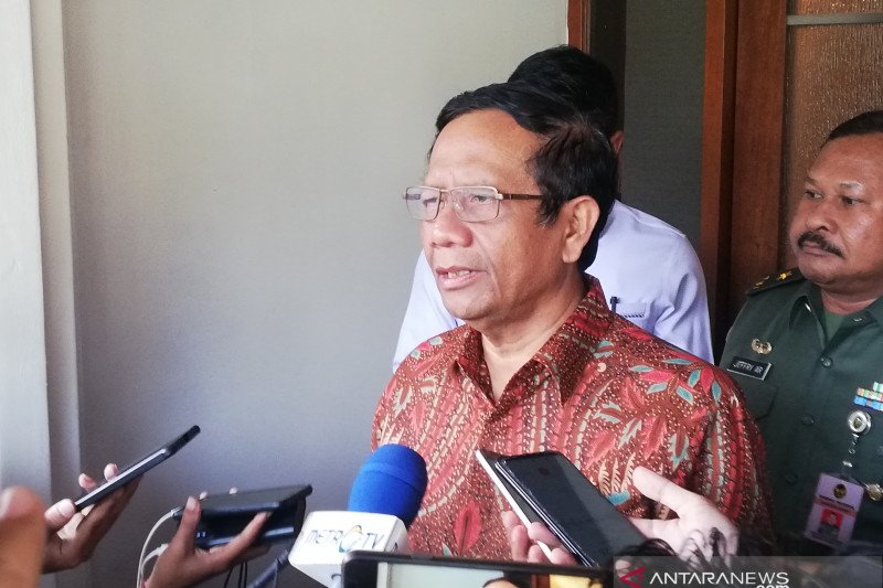 Tanggapan Menko Polhukam Terkait Protes Buruh soal Omnibus Law
