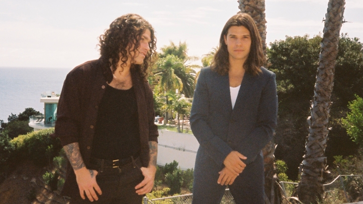 DVBBS, Galantis, dan Cody Simpson Berkolaborasi di 'When The Lights Go Down'