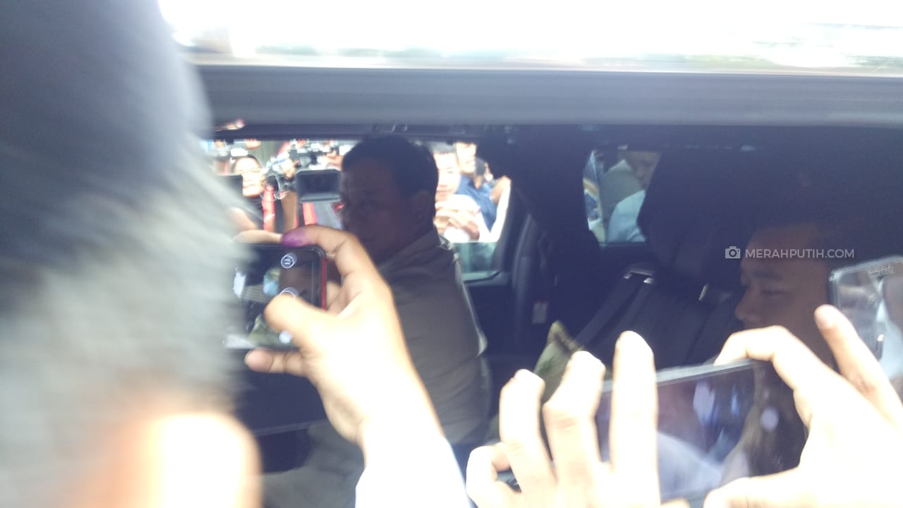 Tiba di Kertanegara, Prabowo: Optimis, Optimis!