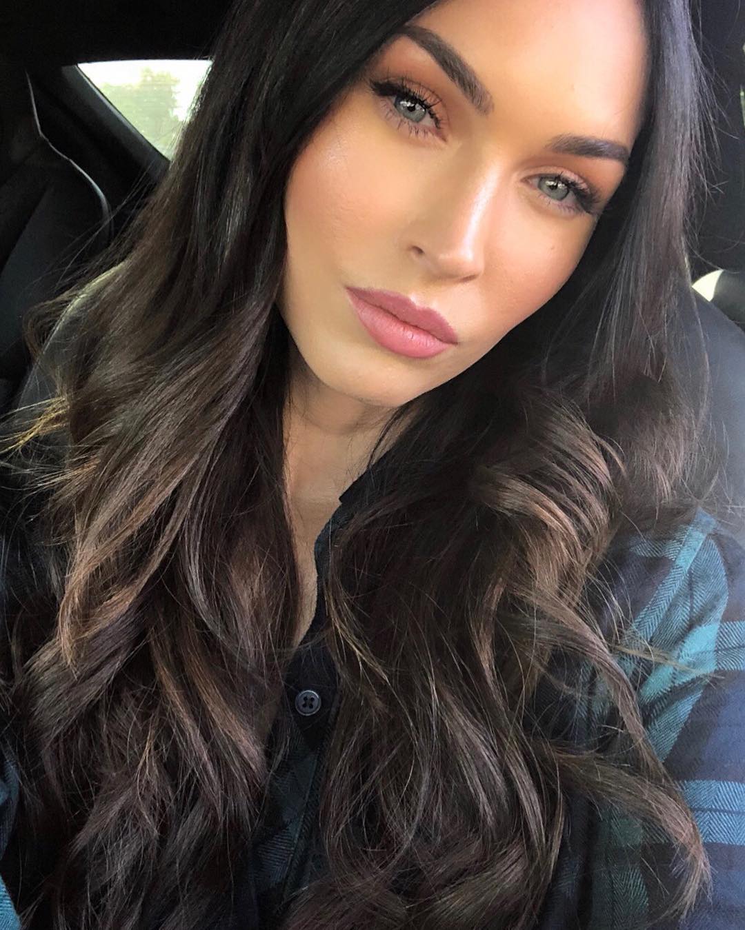 Megan fox pernah ditangkap karena kasus pencurian (Foto: Instagram/@meganfox)