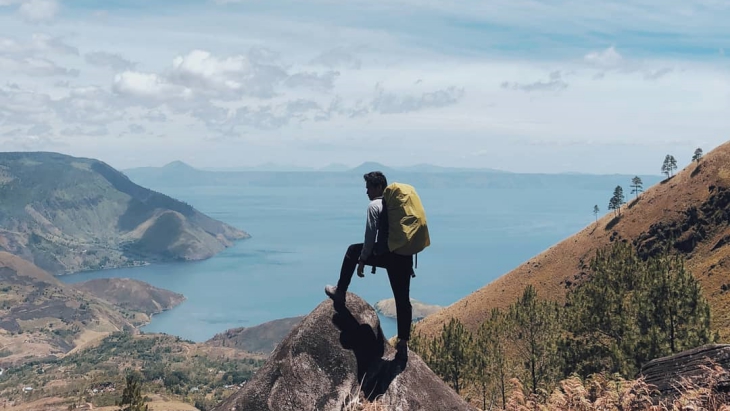 Indahnya Puncak Pusuk Buhit, Tempat Lahirnya Suku Batak
